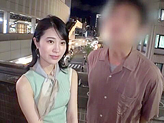 清楚な美人妻がオマンコにバイブが刺さったままでフェラする寝取られエッチ